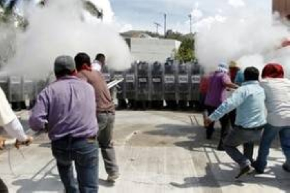 Detienen a general involucrado en desaparición de 43 estudiantes en México