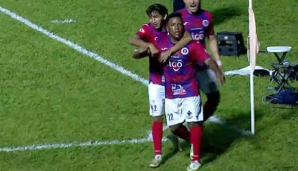 FAS suma su tercera victoria consecutiva y es líder del Apertura 2023