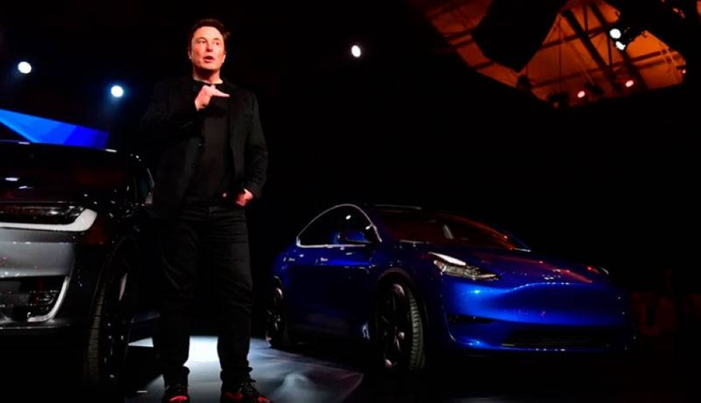 Elon Musk pone fecha de lanzamiento para este 2024 al Robotaxi de Tesla