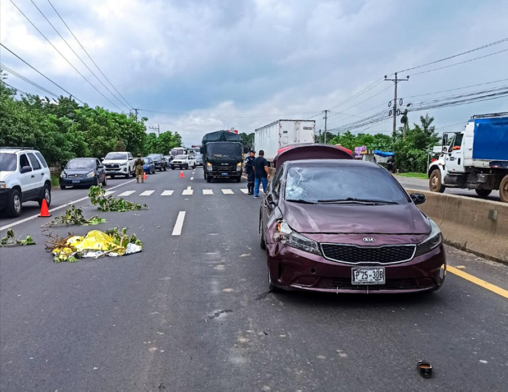 Mujer muere atropellada en la carretera Panamericana a la altura de Nejapa