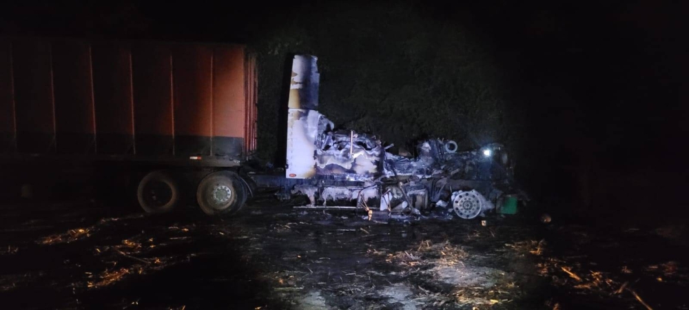 Un hombre resultó con quemaduras graves tras incendio en cabezal/ Foto cortesía Comandos de Salvamento.