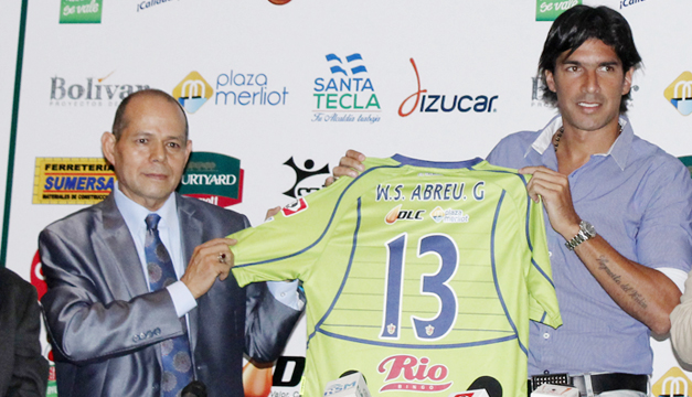 Presentacion-Sebastian-Loco-Abreu-Santa-Tecla