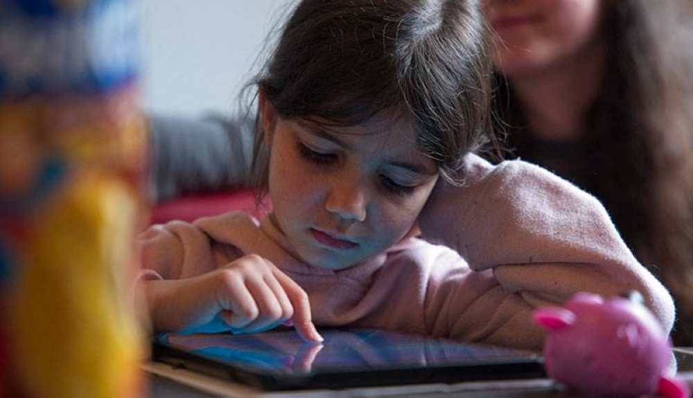 CÓMO EVITAR PROBLEMAS DE CIBERSEGURIDAD EN JUGUETES INTELIGENTES