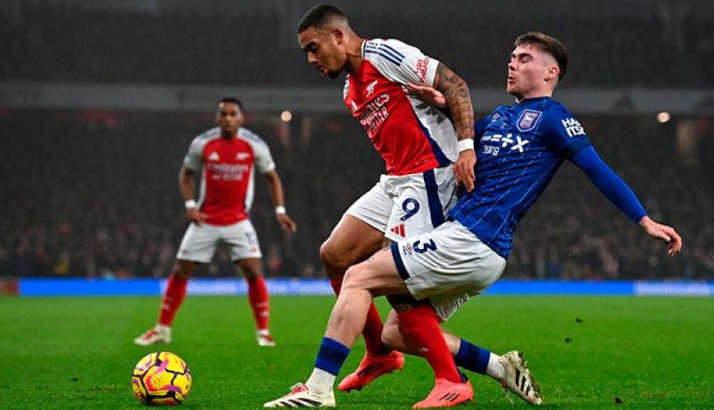 Arsenal cumple ante Ipswich (1-0) y se pone segundo en la Premier League