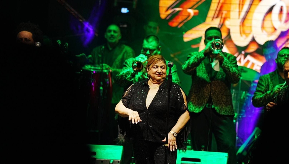 Los Hermanos Flores invitan esta noche a despedir el año en Ciudad Merliot