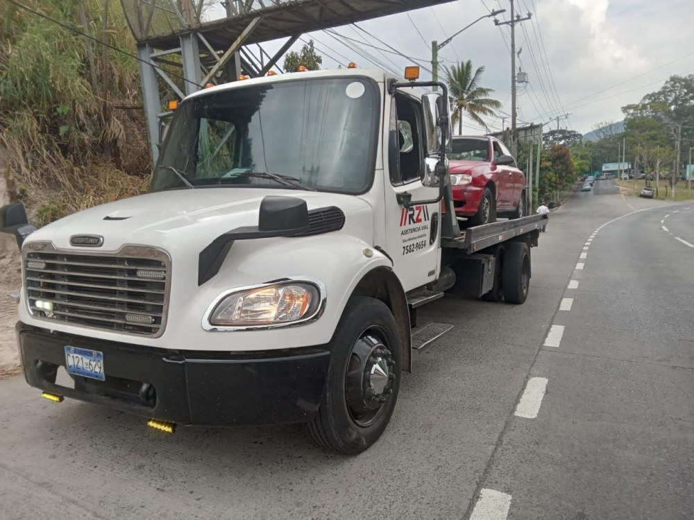 Más de 1,800 conductores han sido auxiliados con grúas gratis en periodo navideño