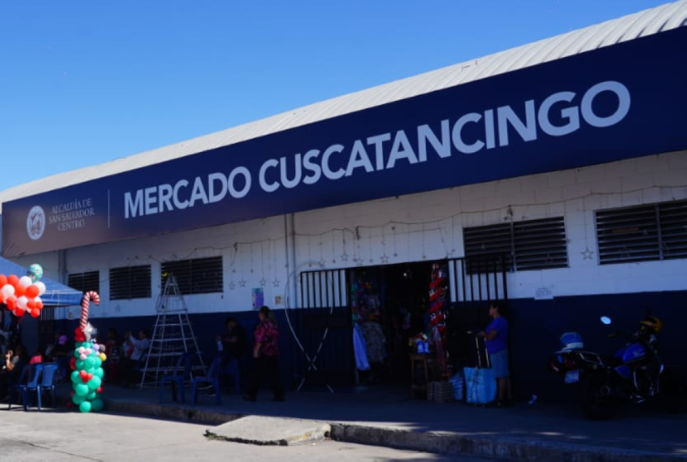Estos son los horarios de los mercados municipales de San Salvador Centro para fin de año