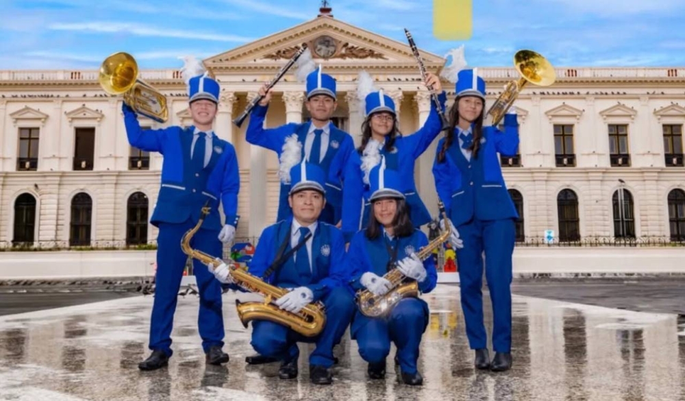 Salvadoreños recibirán el Año Nuevo con desfile de Banda El Salvador