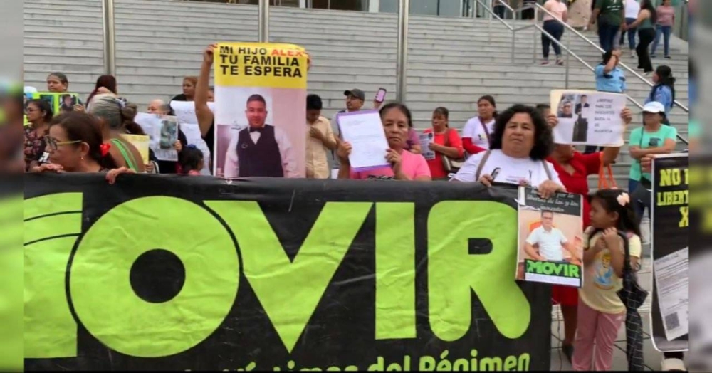 Familiares de detenidos llegan a la BINAES a pedir «año nuevo libre de inocentes en cárceles»