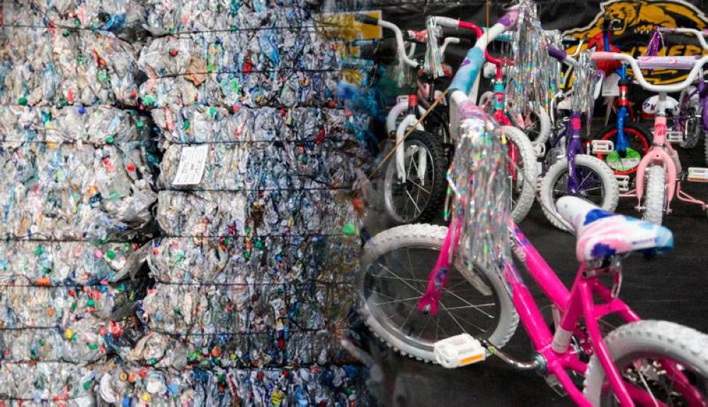 Plástico por juguetes: impulsar el reciclaje en República Dominicana