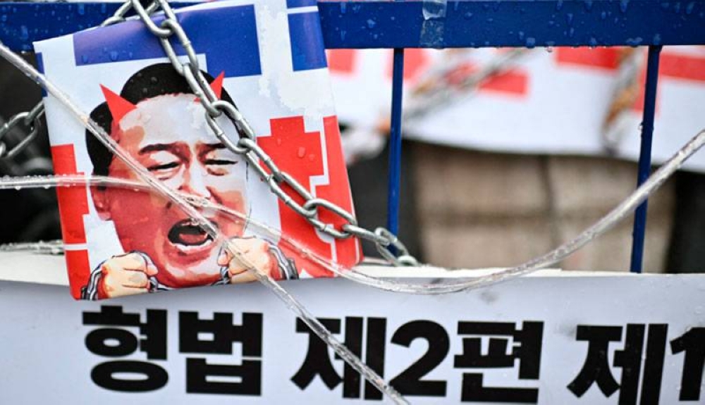 Los investigadores piden una prórroga de la orden de detención contra el suspendido presidente