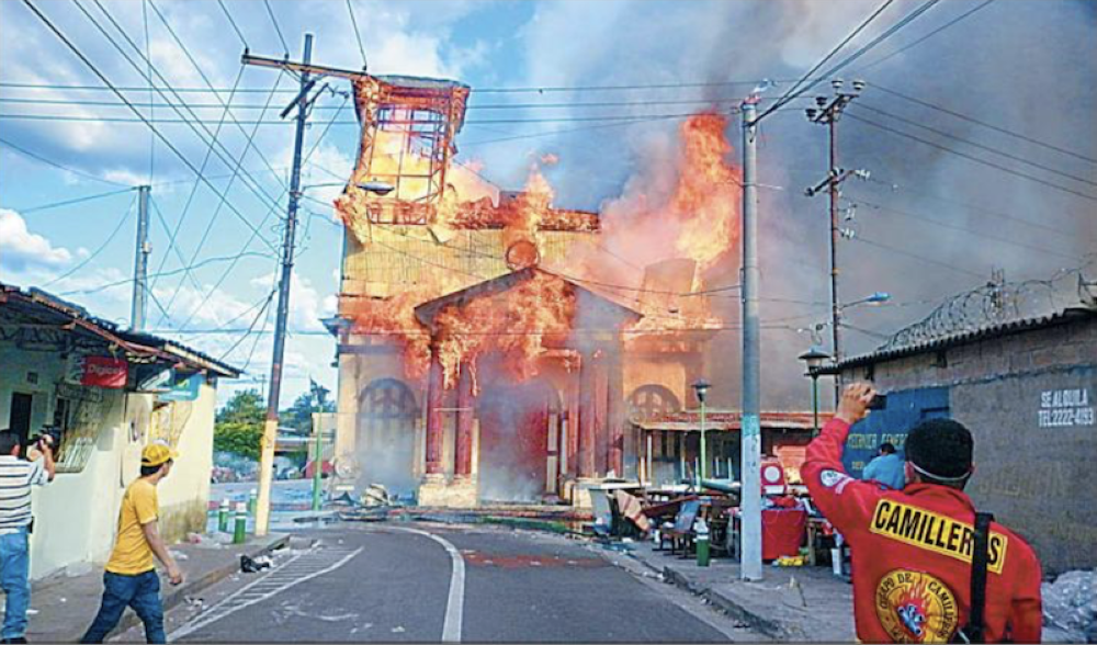 Hace 12 años fue consumida por un incendio la histórica iglesia de San Esteban