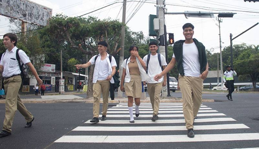 Jóvenes salvadoreños tienen hasta febrero para aplicar a becas en Turquía
