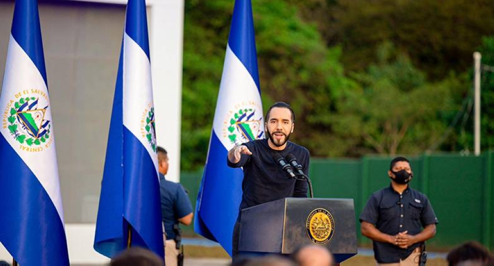 Salvadoreños califican con 7.73 el trabajo de Nayib Bukele, según encuesta UFG