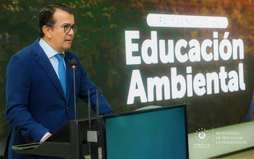 Ministro de Medio Ambiente presenta Política Nacional de Educación Ambiental