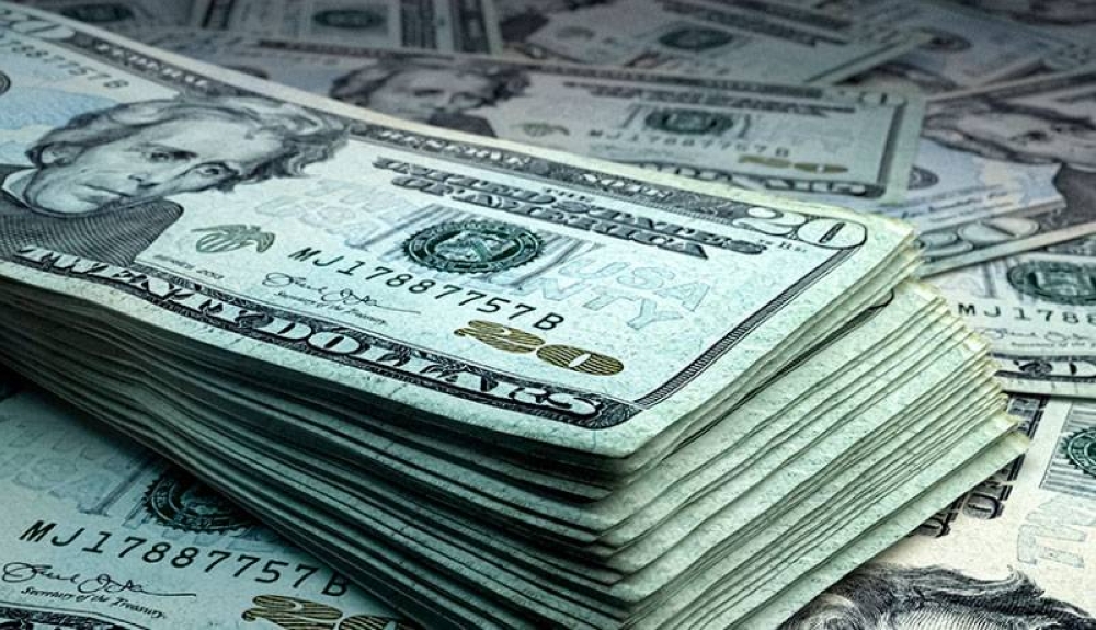 El Salvador pagó más de $79,000 mensuales por los dólares importados en el último año