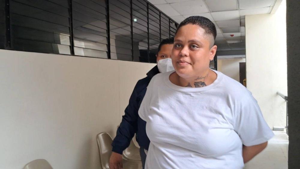 «Gatita» Serpas seguirá detenida por trata de personas