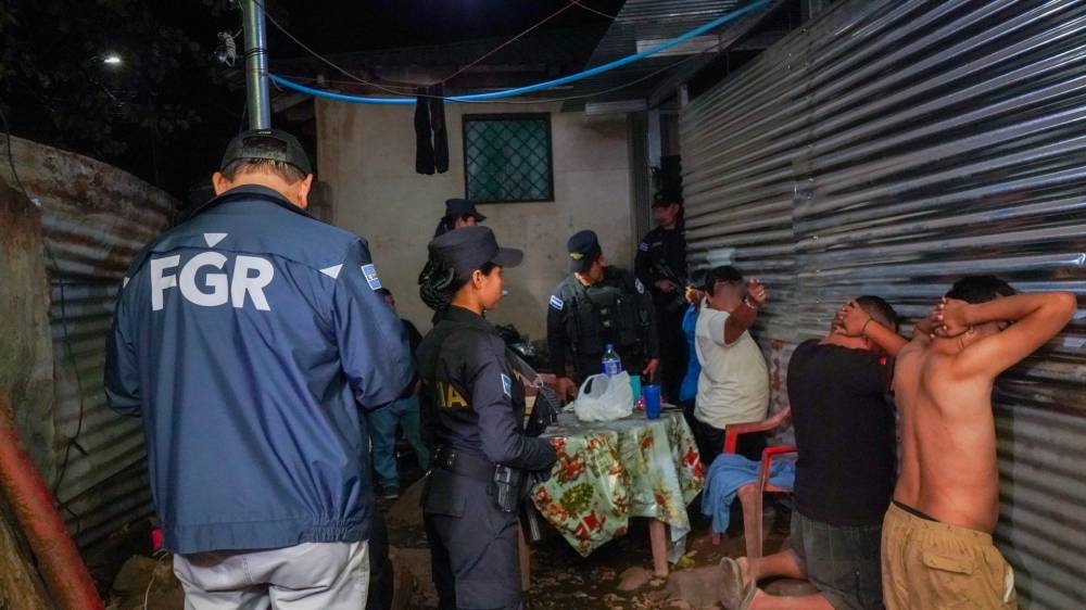 Capturan a presuntos estafadores que ofrecían inversiones a través de plataformas fraudulentas