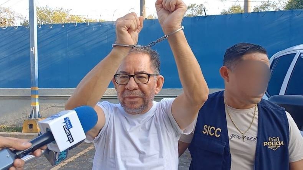 Remiten a Eugenio Chicas a juzgados de San Salvador por acusación de enriquecimiento ilícito