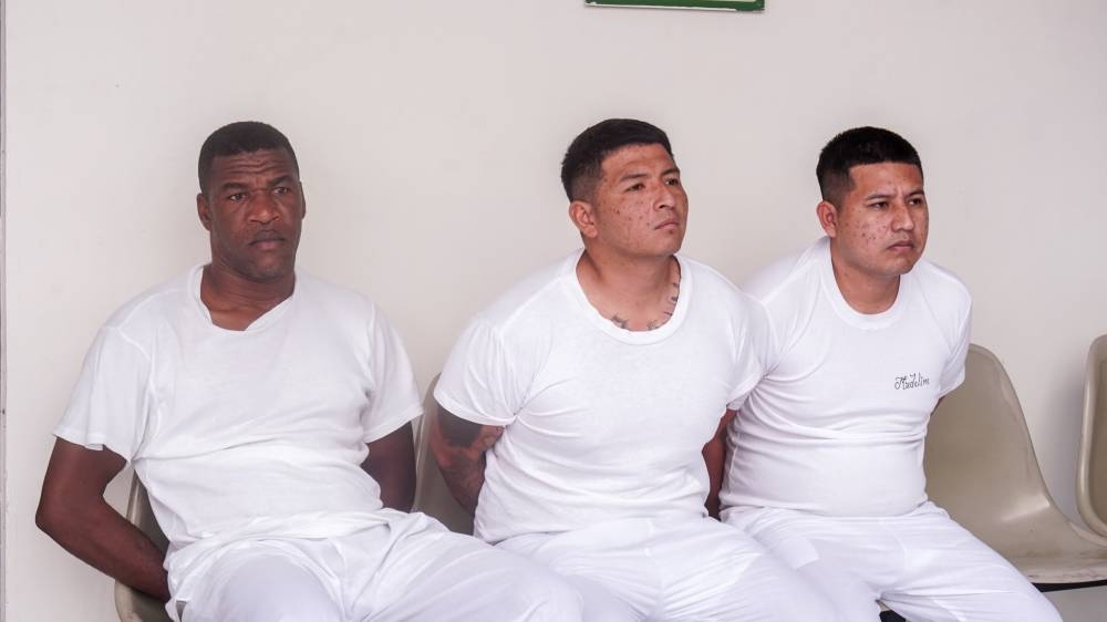 Dos ecuatorianos y un colombiano son enviados a juicio por traficar cocaína valorada en más de $50,000