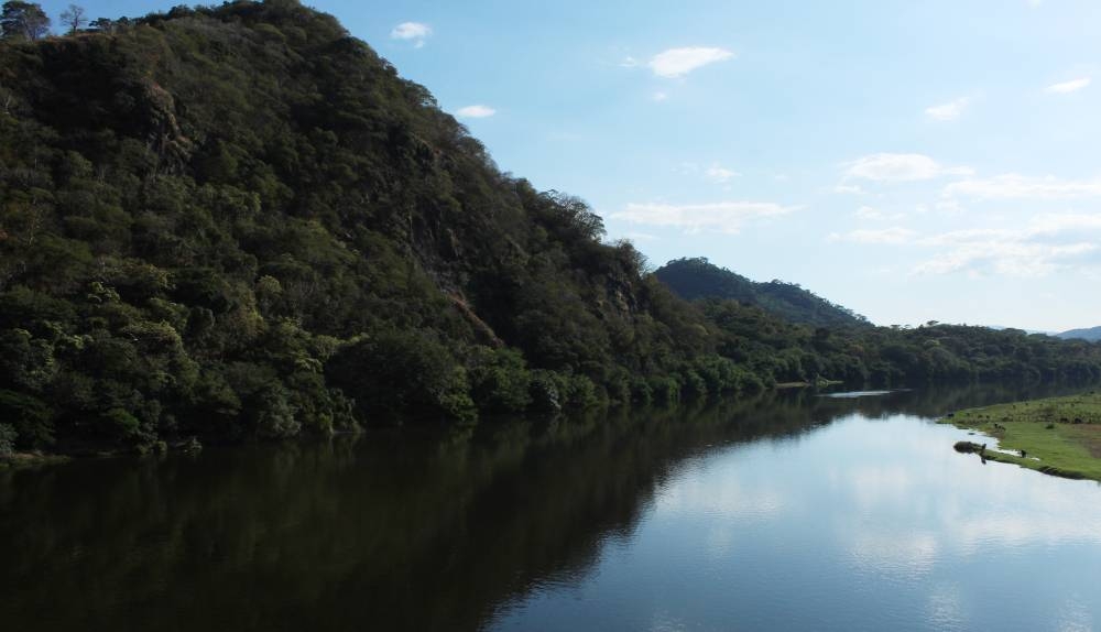 FIAES inicia diagnóstico para el rescate del río Lempa