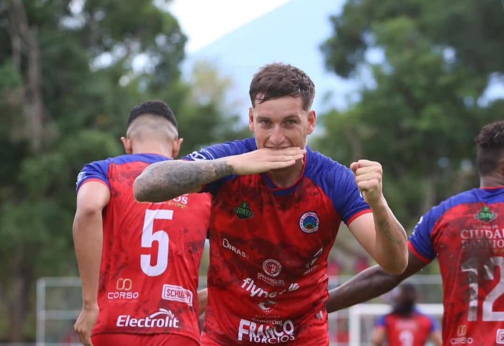 Germán Águila, jugador de Cacahuatique tras victoria sobre FAS: “El equipo dio un golpe arriba de la mesa”