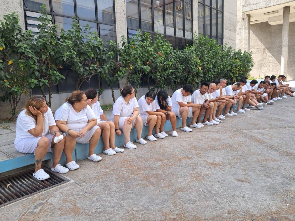 Seguirán detenidos los acusados de pertenecer a red de corrupción de escuelas de manejo