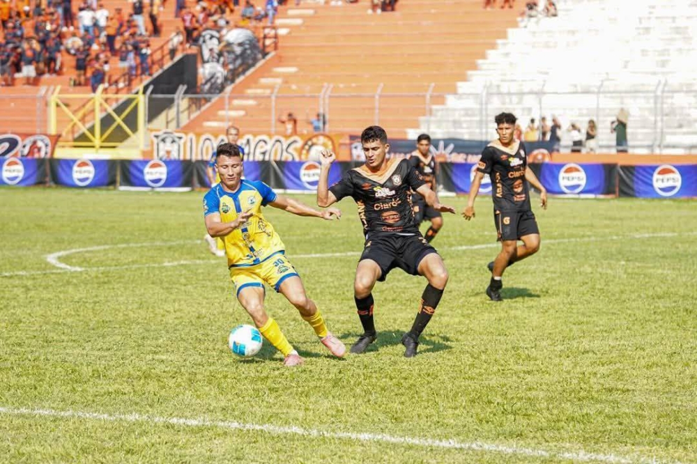 Municipal Limeño sorprende a Águila y lo derrota 2-0 como visitante