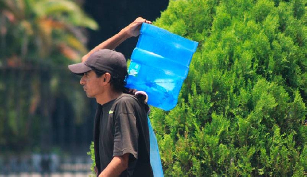 Un ambiente cálido de lunes con leves vientos nortes