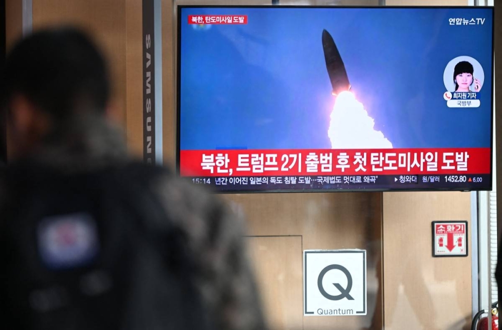 Corea del Norte lanza múltiples misiles balísticos en medio de ejercicios con EEUU