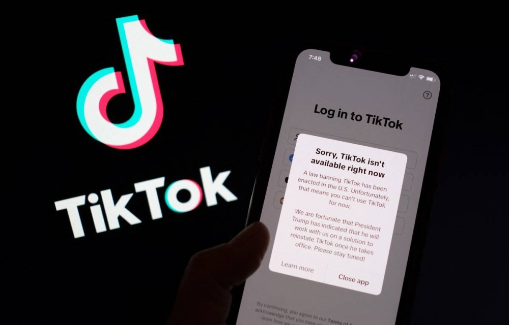 Trump dice que se está negociando la compra de TikTok con cuatro grupos