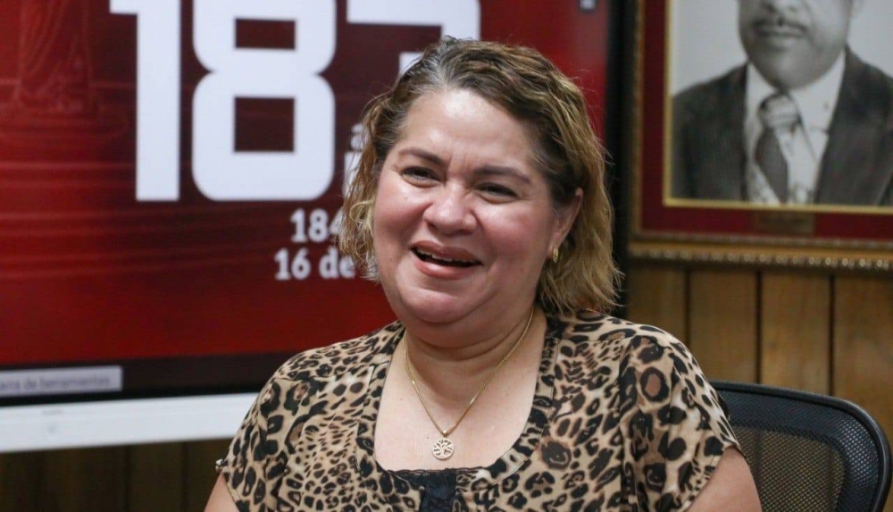 Vicerrectora UES dice no se oponen al metrocable, pero sí a torres dentro del campus, ¿pueden obligarlos?