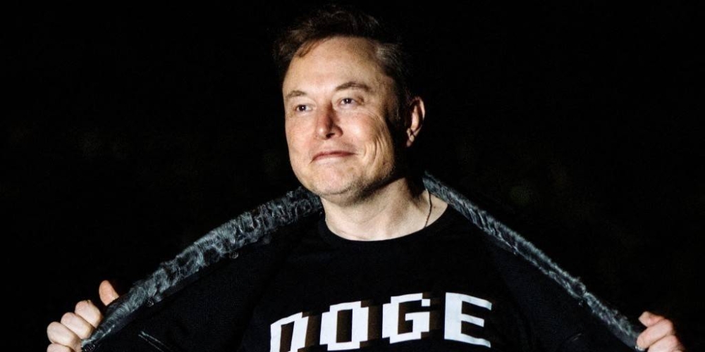 Musk afirma que la red social X es blanco de un «enorme ciberataque»