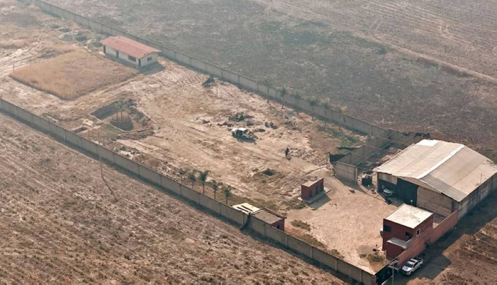 Hallan más restos óseos en supuestos crematorios clandestinos en Jalisco, México