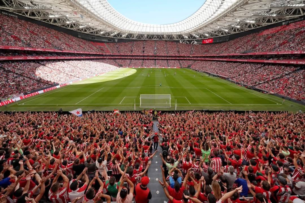 Athletic Bilbao y su afición sellan tregua para remontar ante la Roma