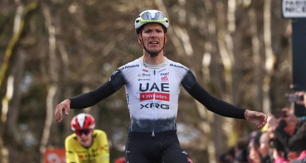 Joao Almeida se impone en la cuarta etapa de la París-Niza; Vingegaard se coloca como líder