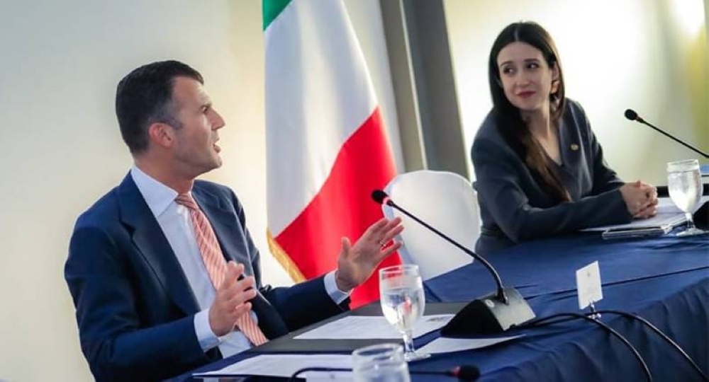 Subsecretario de Estado de Italia: «Estamos listos a mirar al futuro» con El Salvador