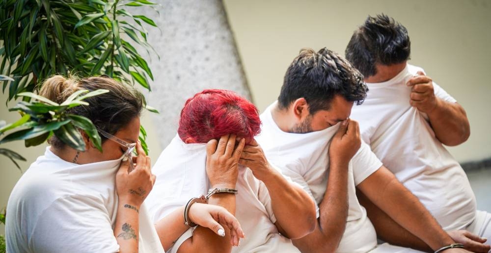 Fiscalía pide prisión contra 10 personas acusadas de obligar a mujeres a prostituirse en el centro de San Salvador