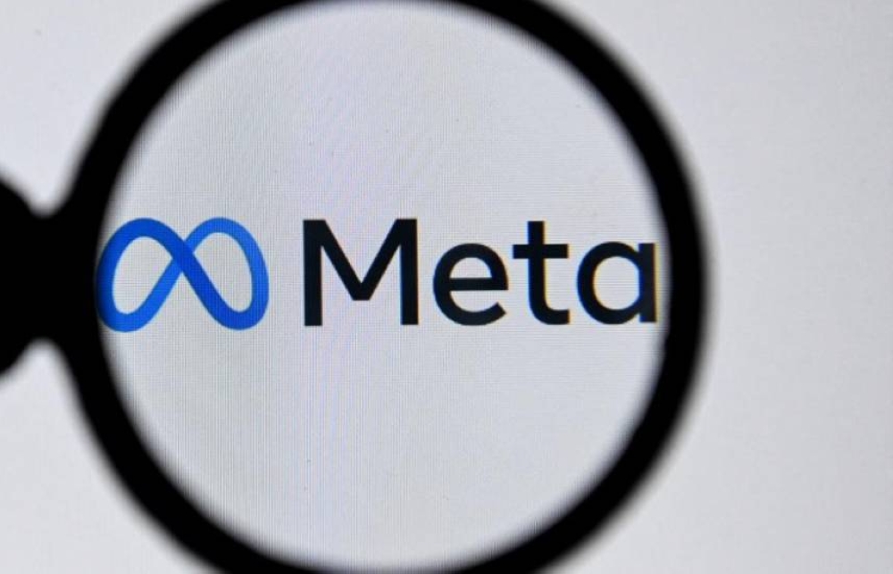 Meta se esfuerza por silenciar las memorias críticas de una exempleada