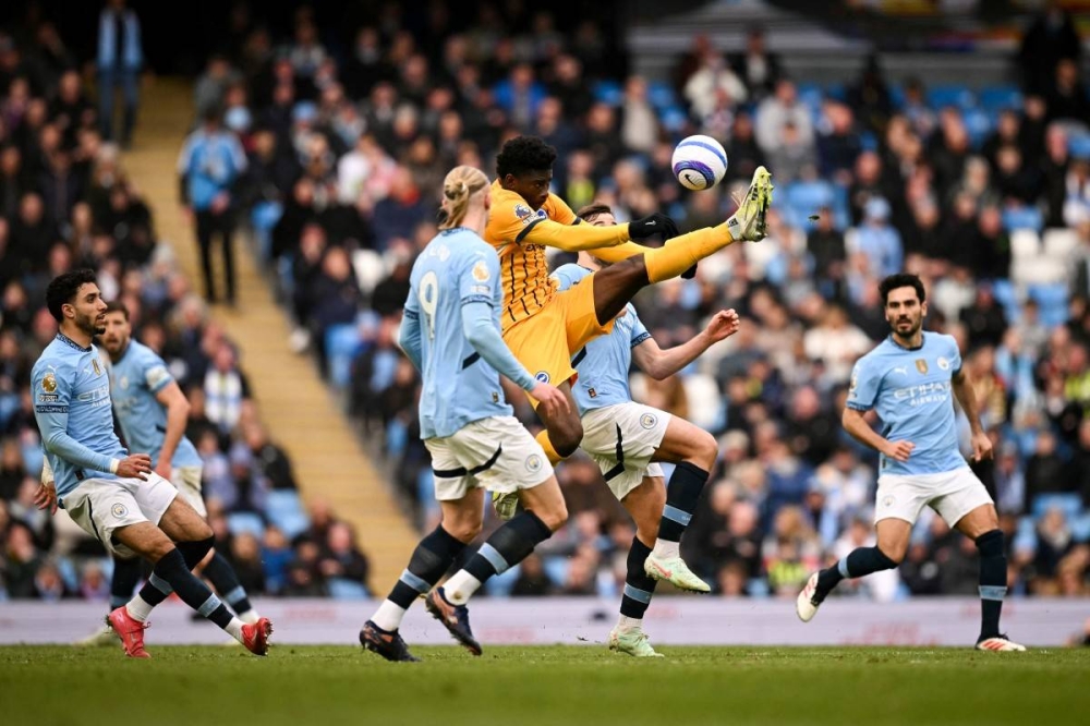 Manchester City tropieza de nuevo al empatar en casa con el Brighton