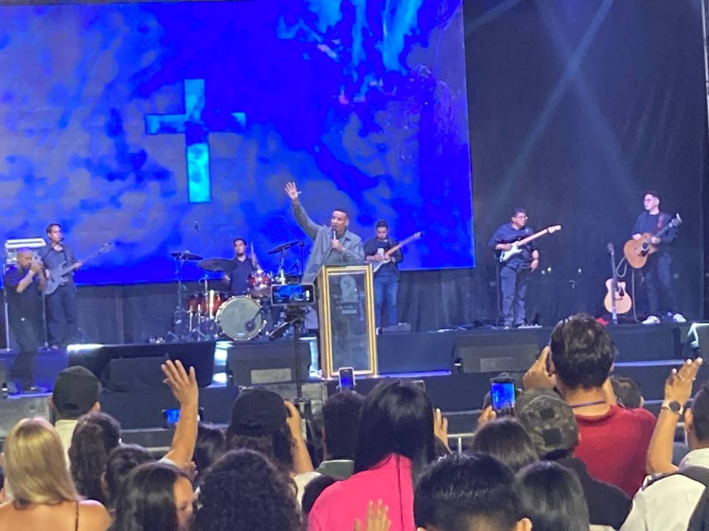 «No tengo miedo a ninguna tormenta por más brava que sea»: Daddy Yankee en El Salvador