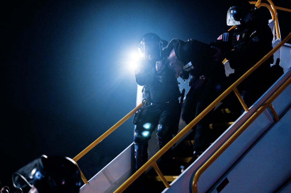 Venezuela condena la ley «anacrónica e ilegal» usada por Trump para expulsar a sus ciudadanos de EEUU