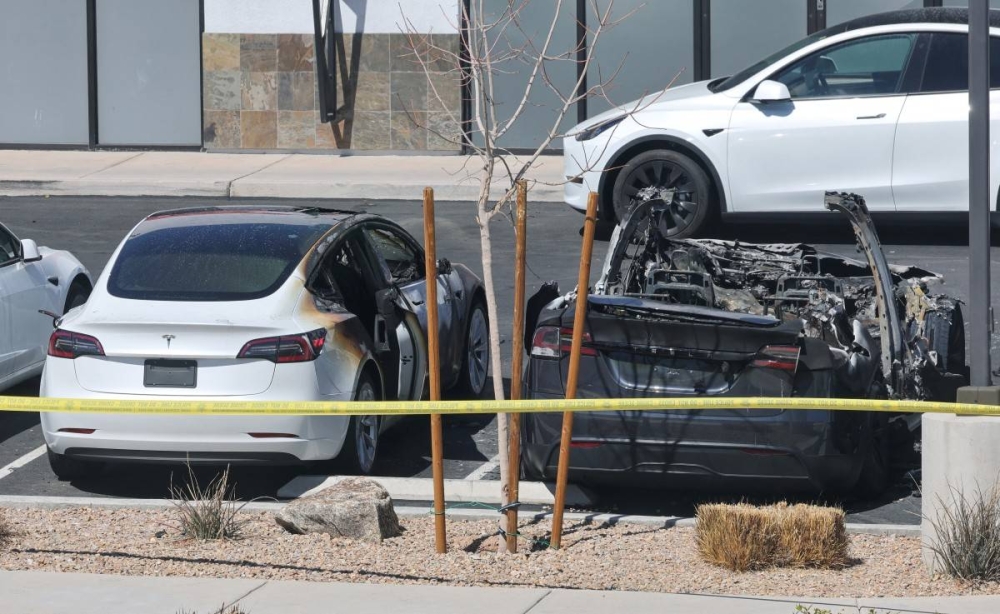 Fiscal general de EEUU califica vandalismo contra Tesla de «terrorismo interno»