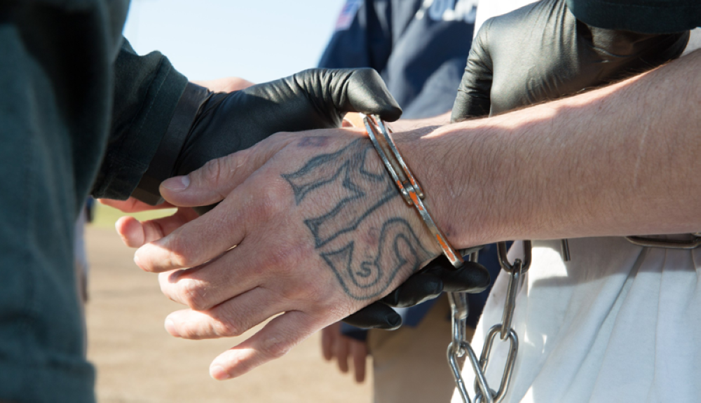 Justicia de EEUU inculpa a un líder de la mara salvadoreña MS-13