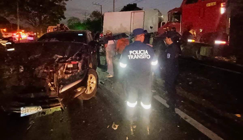 Quíntuple accidente deja dos lesionados en Ciudad Arce