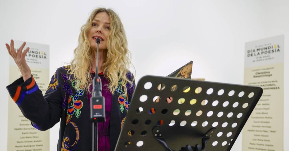Día de la Poesía es celebrado en Madrid con 21 poetas españoles y latinoamericanos