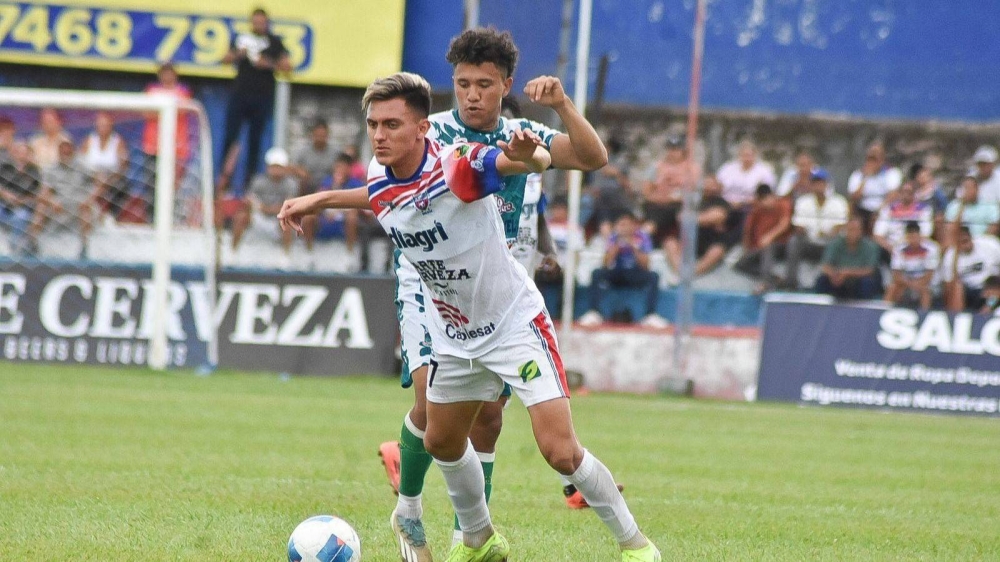Firpo enfrenta a Dragón con la mira en otra victoria en el Clausura 2025
