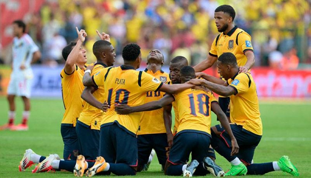 Ecuador gana 2-1 a Venezuela y trepa al segundo lugar de la eliminatoria sudamericana