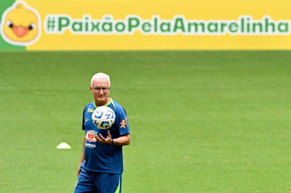 Técnico de Brasil afirma que el clásico contra Argentina se lo llevará «quien erre menos»