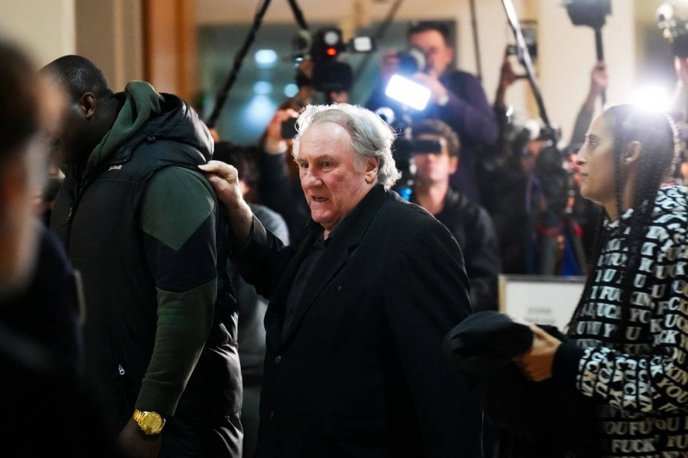 Defensa del actor Gérard Depardieu rechaza acusaciones de agresión sexual